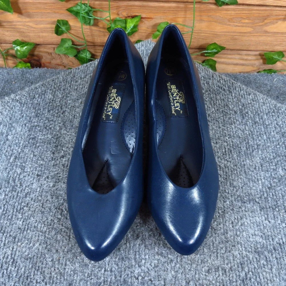 J.R. Bentley Flex Sole Womens Pump 7.5 Wide Dress Career Navy Blue